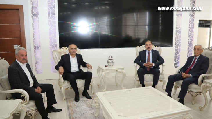 Esnaf Teşkilatlarından Büyükşehir Belediye Başkanı Er'e Ziyaret